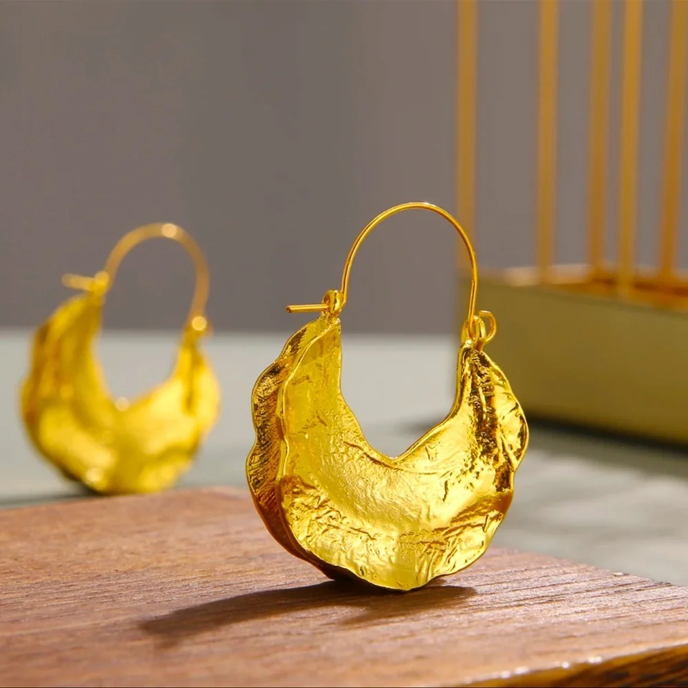 Gold Artistic Drop Earrings ✨ - Picture 1 of 2